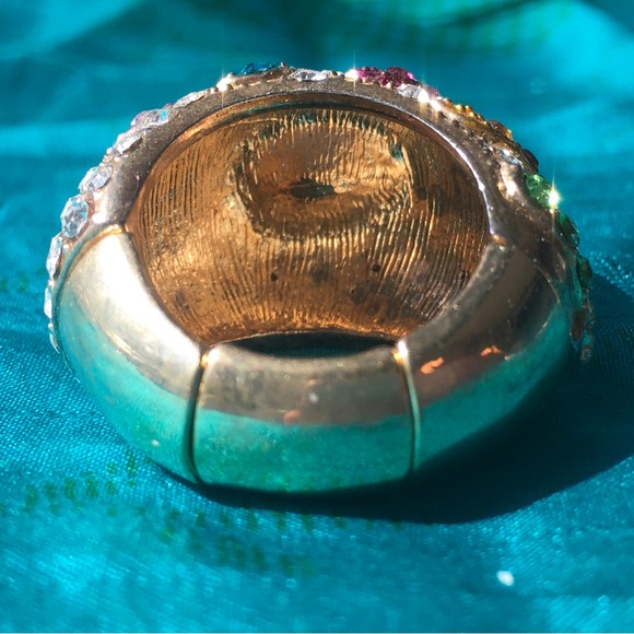 Multicolored rhinestone BIG ring-NWOT, adjustable size (stretch). BLING RING - Picture 14 of 15